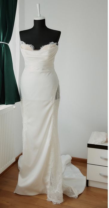 Vand rochie de mireasa