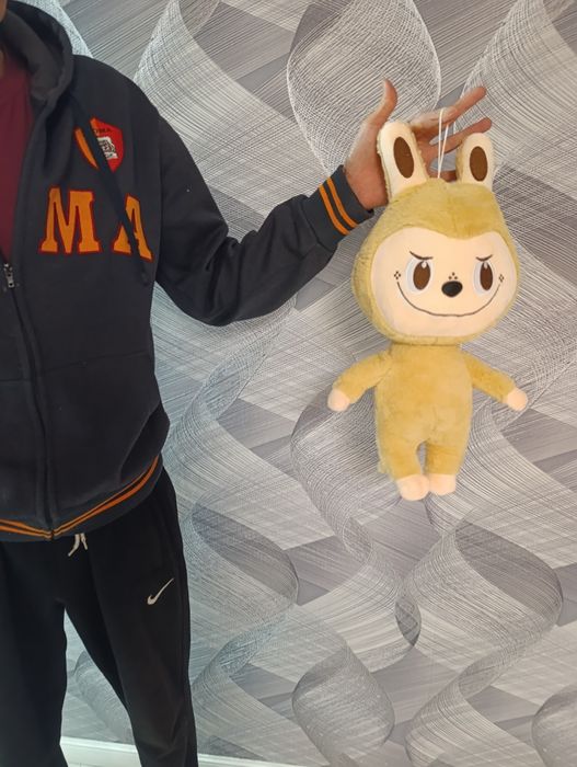Продам игрушку Лабубу