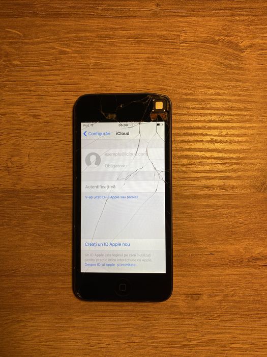 iPod 5th 32 GB functional