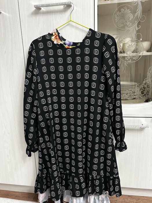 Продам платье 42 раз