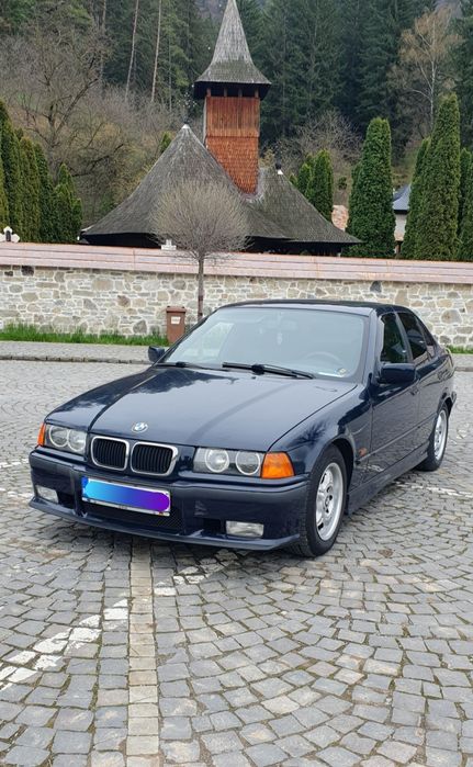 Vând bmw E36 benzină