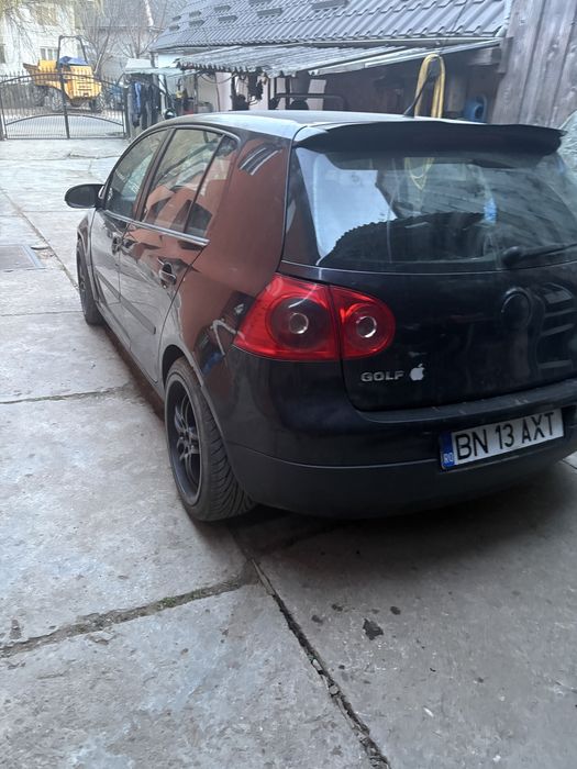 Vând golf 5 140 in stare foarte buna