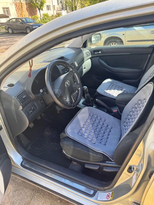 Toyota Avensis 2005