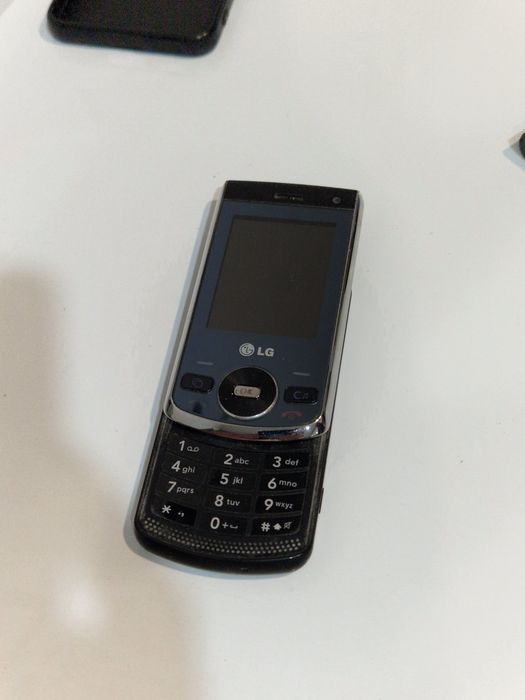 Telefon Lg slide fara capacul de la baterie