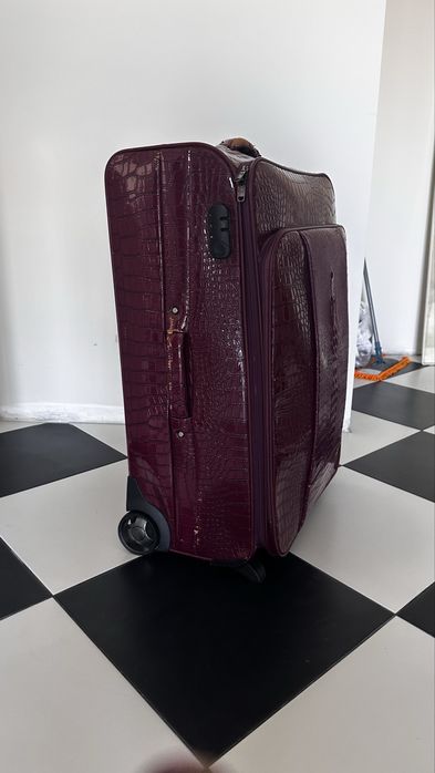 Большой чемодан