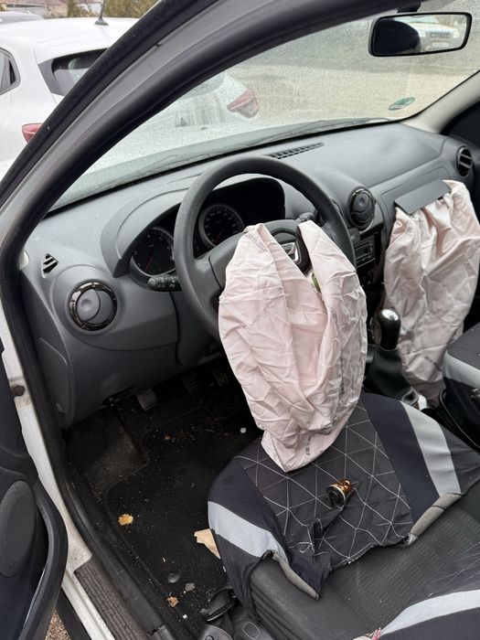 На части DACIA DUSTER 1.5dci disel  2013 година като нова