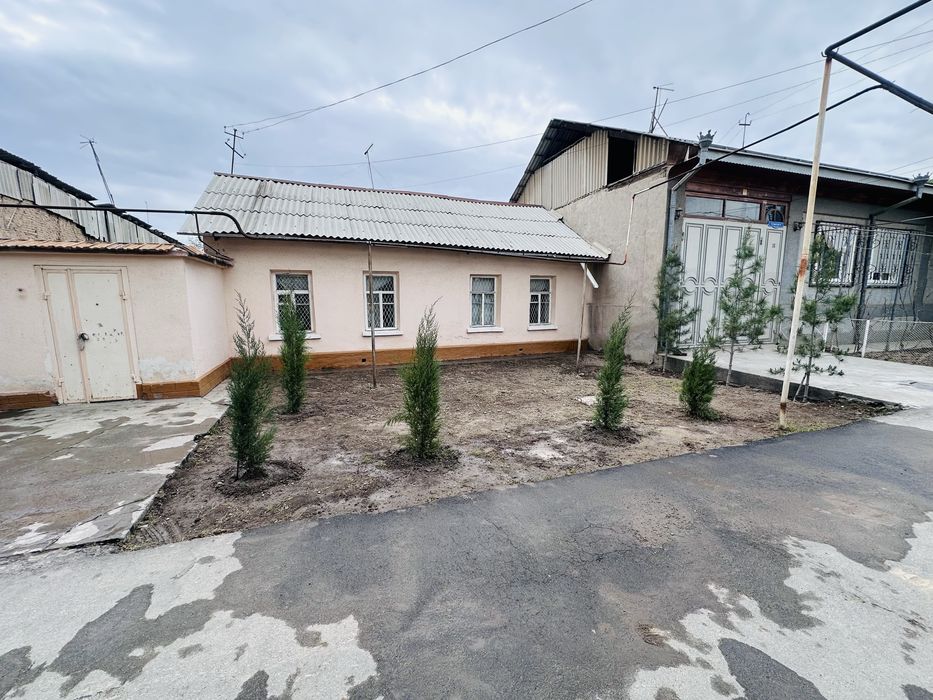 Дом продается в центре г.Янгиюль