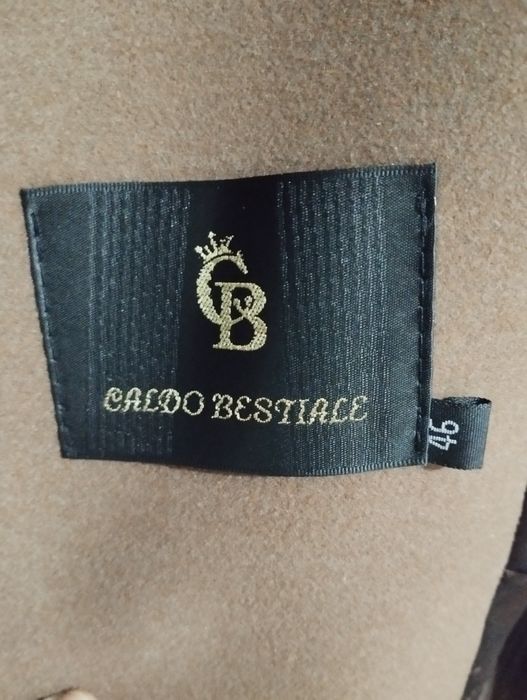 Palto sotiladi kiyilmagan hali razmer 46