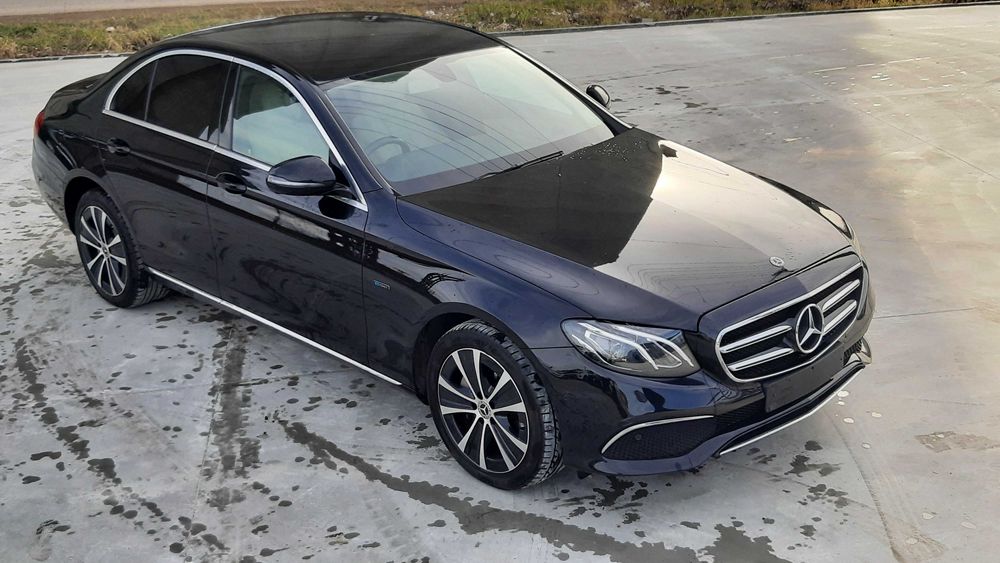 Dezmembrez mercedes e class w213 e300 2.0 d hyb/bara w213/capota/far/