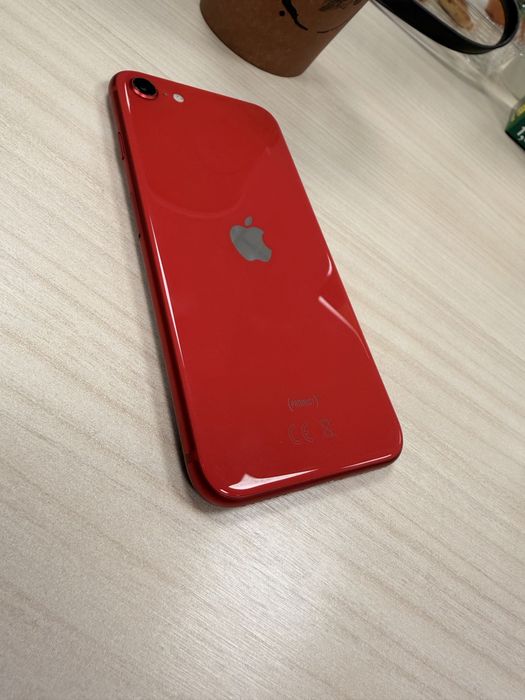 iPhone SE 64 GB - 75% живот на батерия