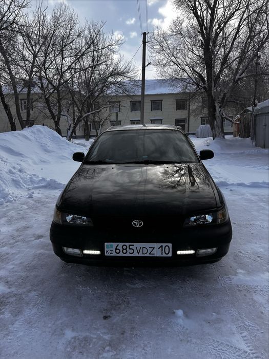Продам автомобиль Toyota Carina E