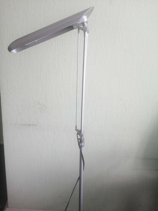 Светильник напольный