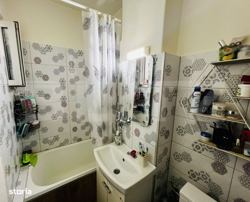Apartament 3 camere, 58 mp, zona Dambu Pietros