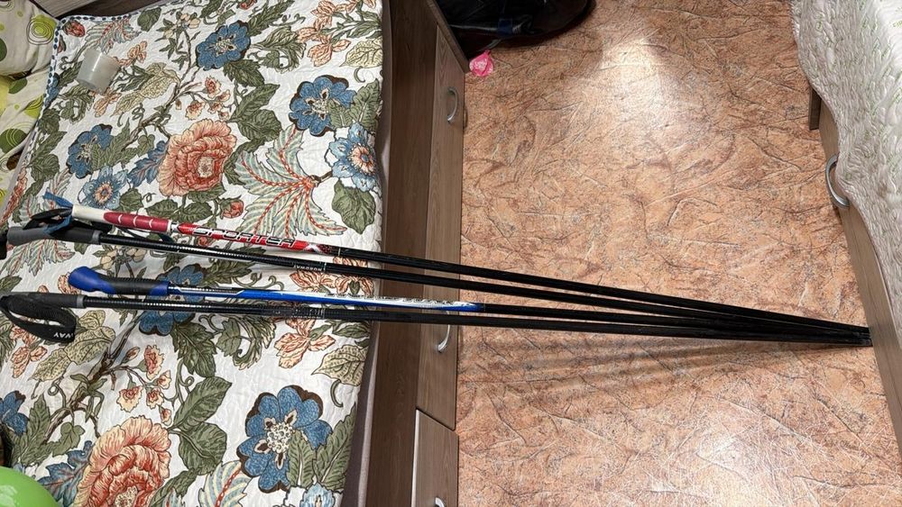 Продам лыжи ролеры и ботинки