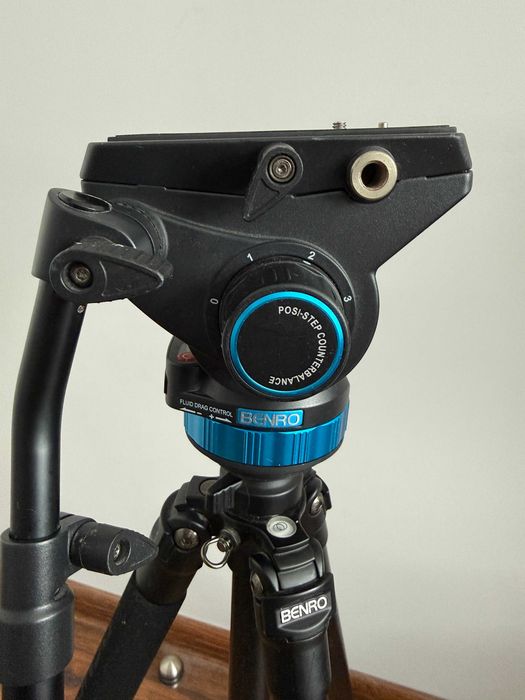 Професионален комплект видео статив Benro A2570T + видео глава Benro S8 PRO (за камери до 8 кг)