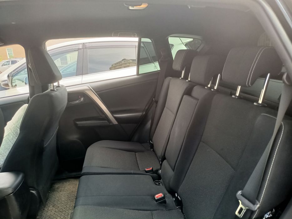 продам кроссовер Toyota RAV 4 2019 г.