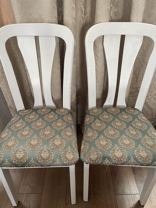 Стулья деревянные