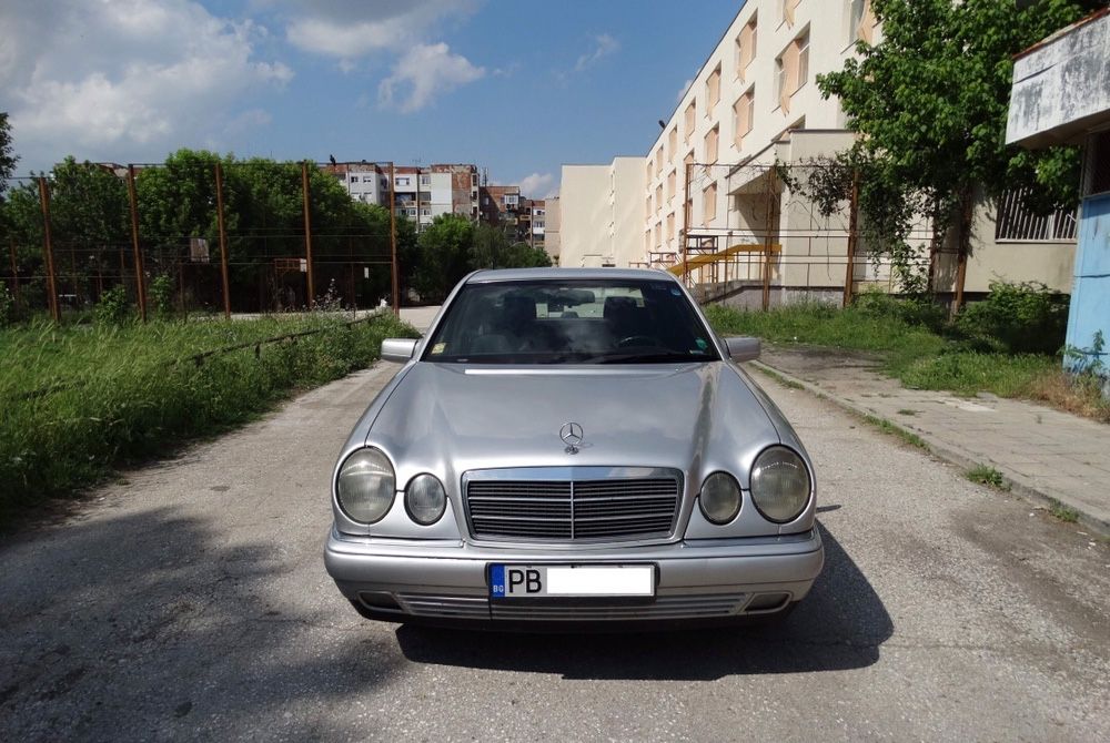 Mercedes-Benz W210 E200 136 к.с. на части !/ Мерцедес