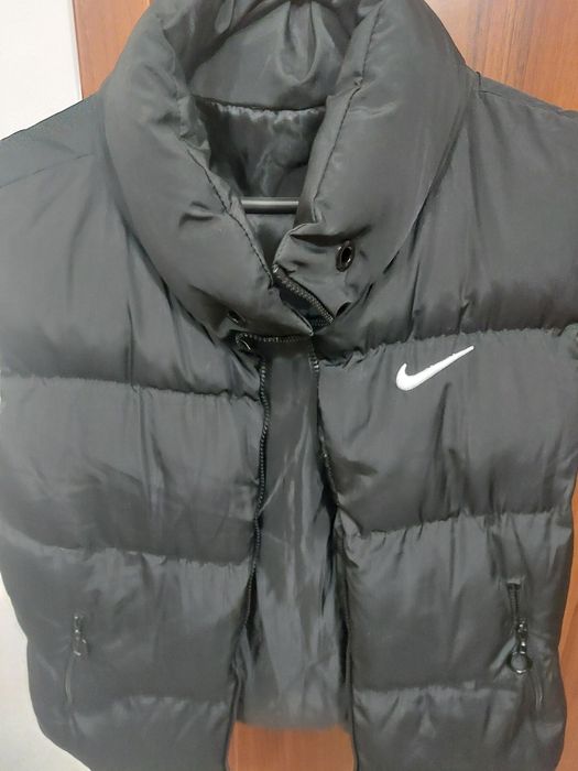 Черен елек за жени
Размер М.
Липсват връзките горе