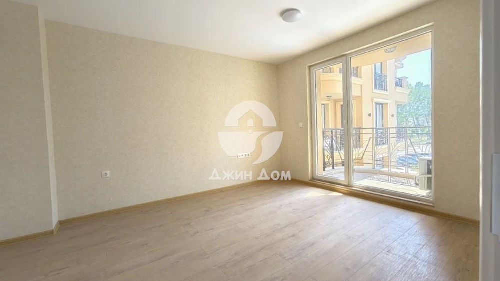 Продава се Двустаен апартамент в к.к. Слънчев бряг - 52 кв.м за 912 €/кв.м - Снимка #1