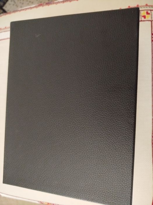 Кутия за бижута , черна