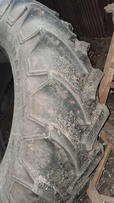 Продам баллоны на бюллер 520/85R42