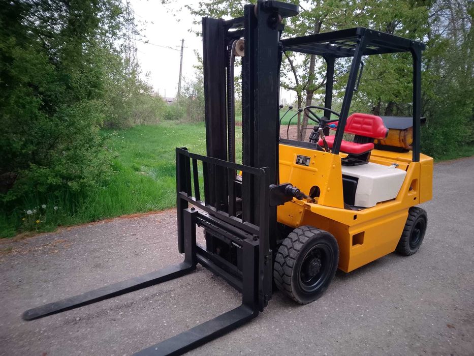 Stivuitor motostivuitor 2,5 tone