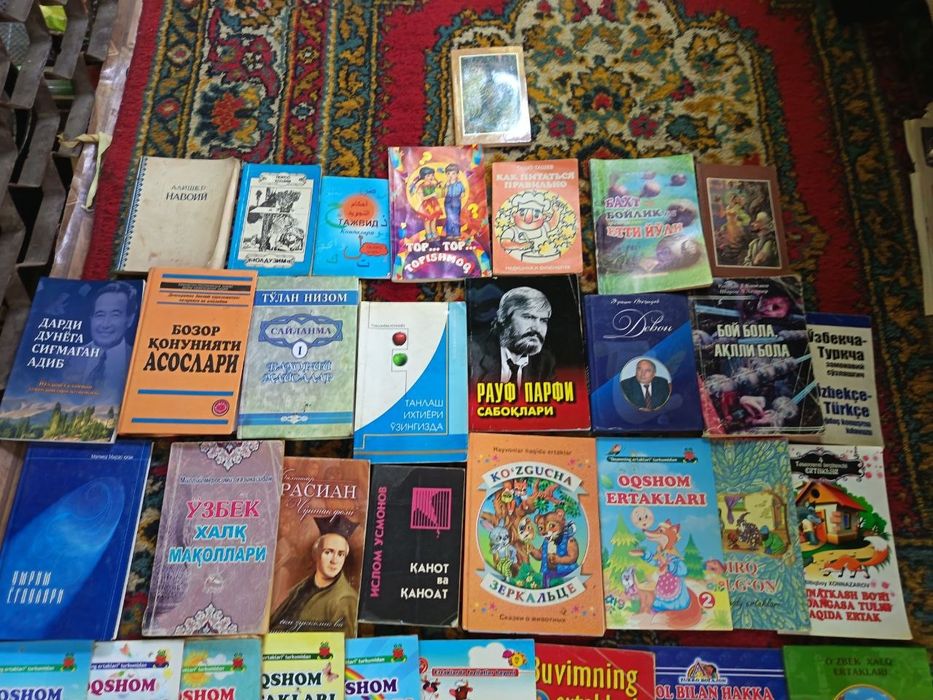 Продаются книга,есть коллекционные,хорошое состояние
