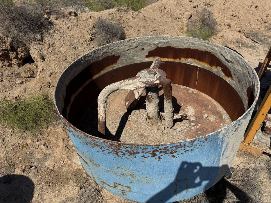 Шлакаблок куйиш аппарати сотилади полный комплект,