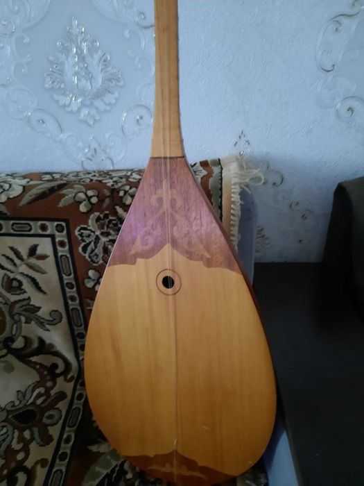 Продам домбру  хороший