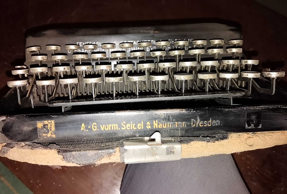 Антикварна печатаща машина Erika Naumann – 1940 г.