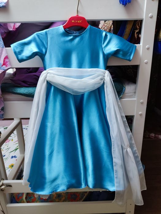 Нарядное платье для девочки