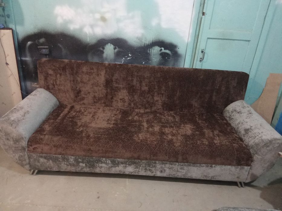 Продам диван 60000