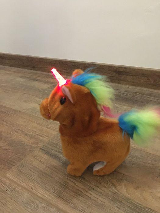 Интерактивно малко Пони