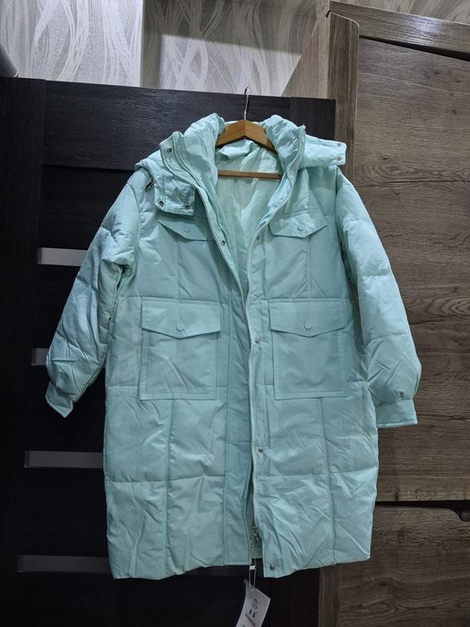 Продам женские куртки