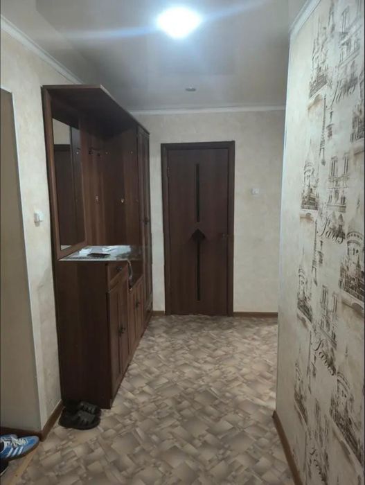 Продается 2 ком квартира микр Женис