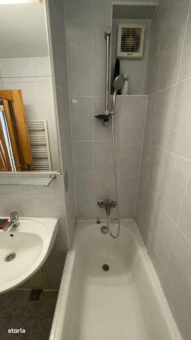 4 camere , etaj 3 ,C.A.Rosetti