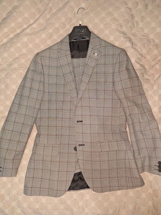 Costum Elegant Slim Fit – Model Caro (Gri/Plaid)