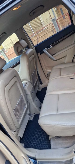 Vând Chevrolet Captiva motor 3.2 benzina