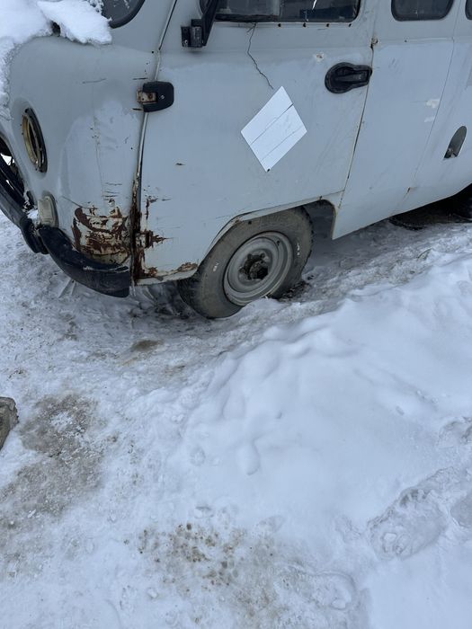 Продам УАЗ буханку на запчасти