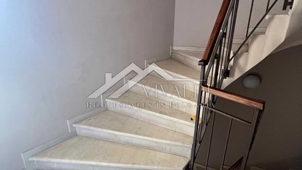 Продава се Четиристаен апартамент в Варна, Център - 180 кв.м за 1970 €/кв.м - Снимка #18
