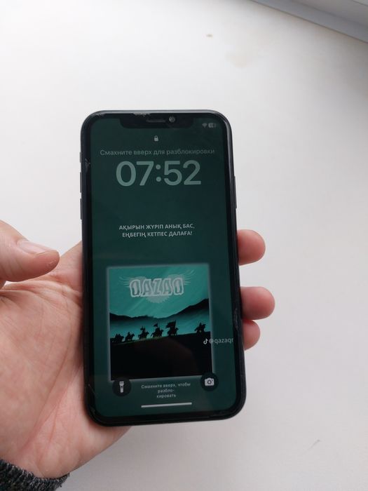 Продам iPhone xr