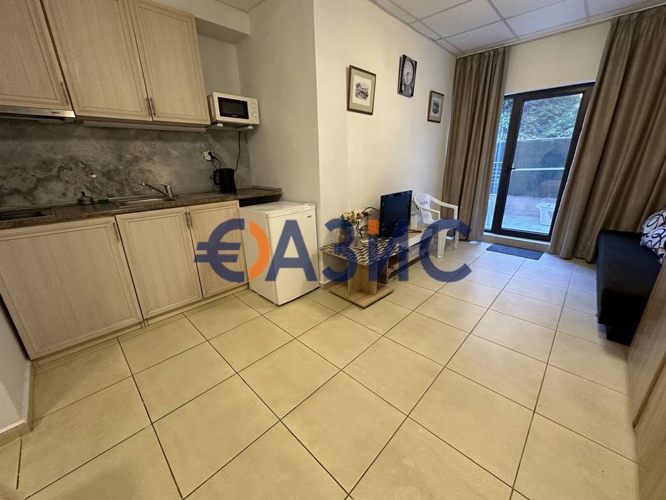 Продава се Едностаен апартамент в к.к. Слънчев бряг - 50 кв.м за 938 €/кв.м - Снимка #3