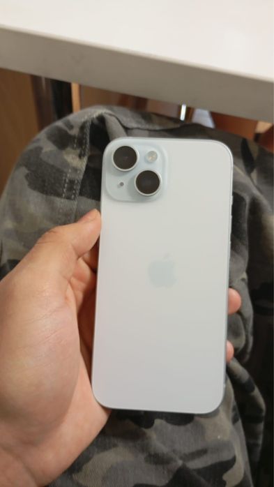 Iphone 15 blue трещина