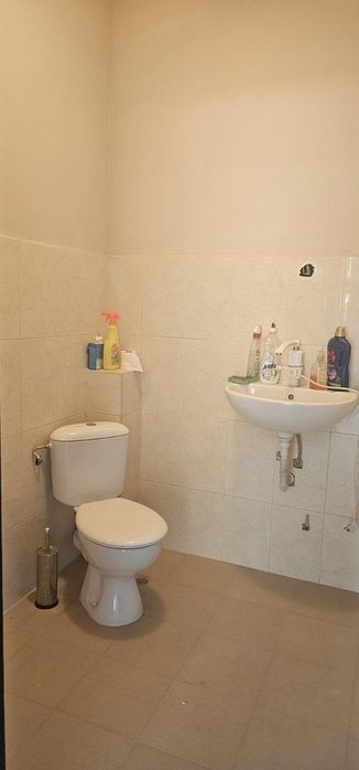 Дава се под наем Магазин в Пловдив, Южен - 65 кв.м за 408 € - Снимка #4