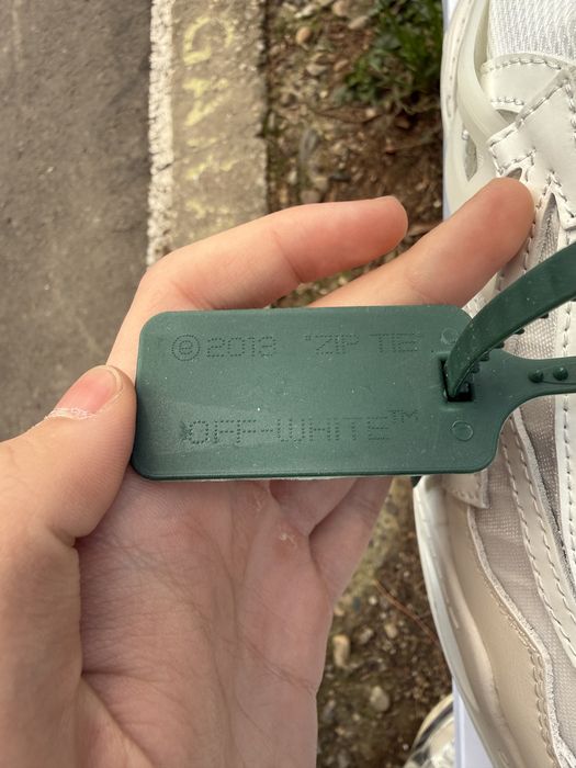 OFF-WHITE ODSY 1000 (white)