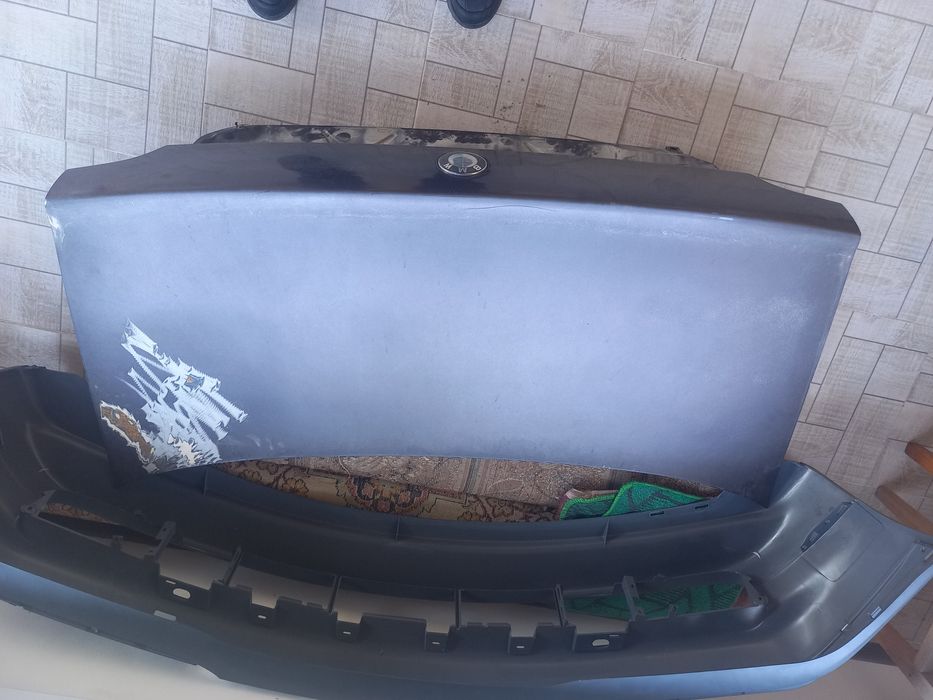 Крышка багажника БМВ е38