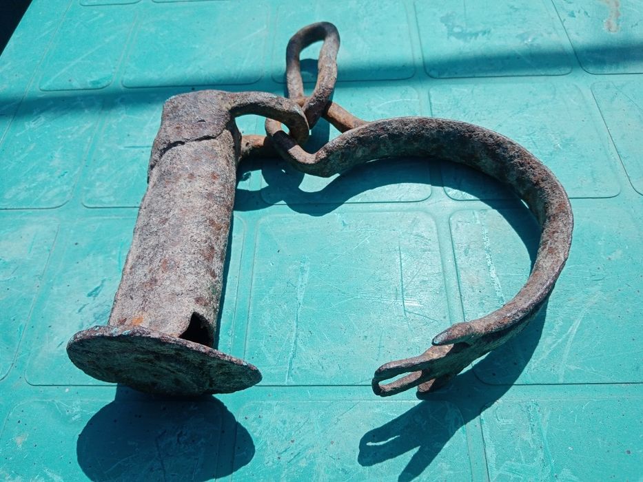 Scule / obiecte vechi de decor.