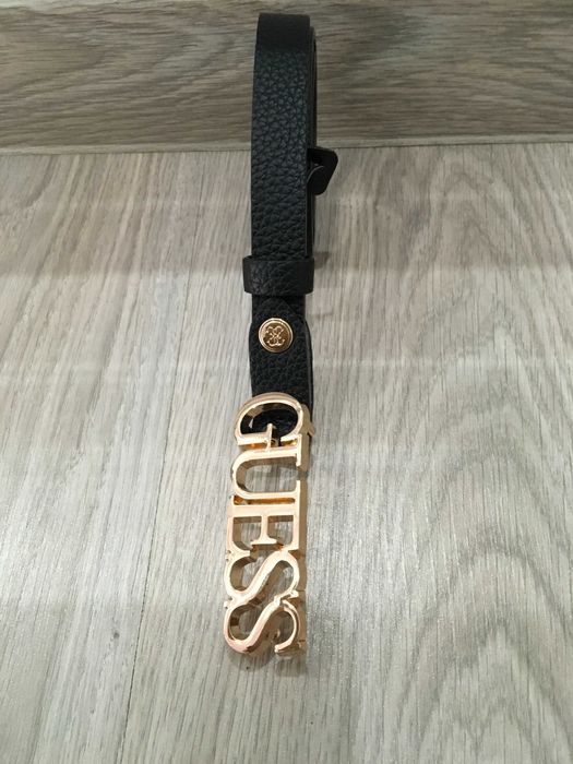 GUESS Uptown Chic / Lefia Logo-Script  дамски колан
