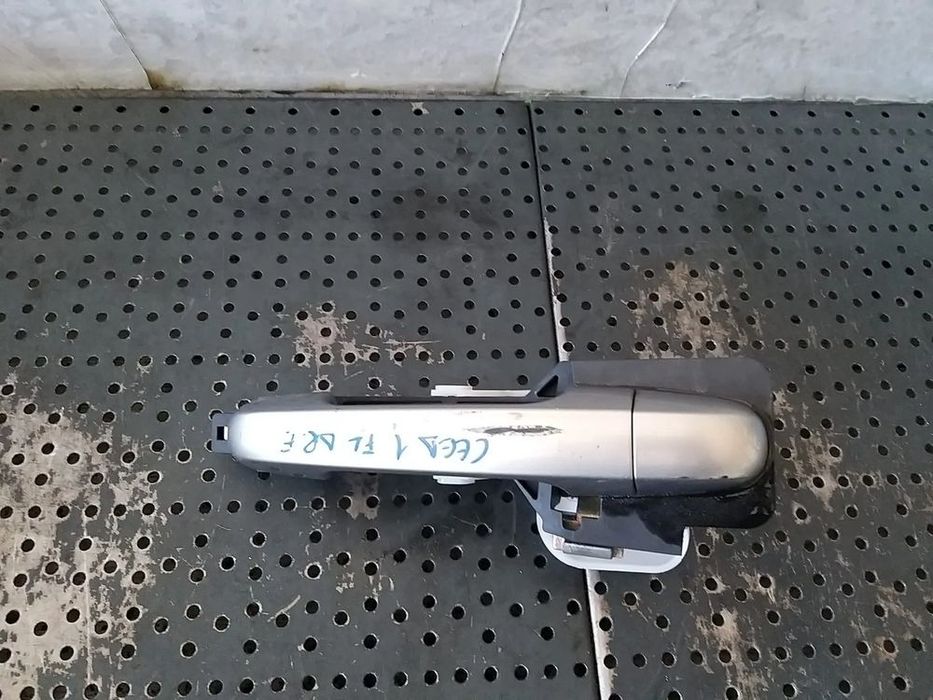 Maner usa dreapta fata kia ceed 1
